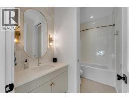 370 Capri Crescent Nw, Calgary, AB T2L1B2 Photo 24