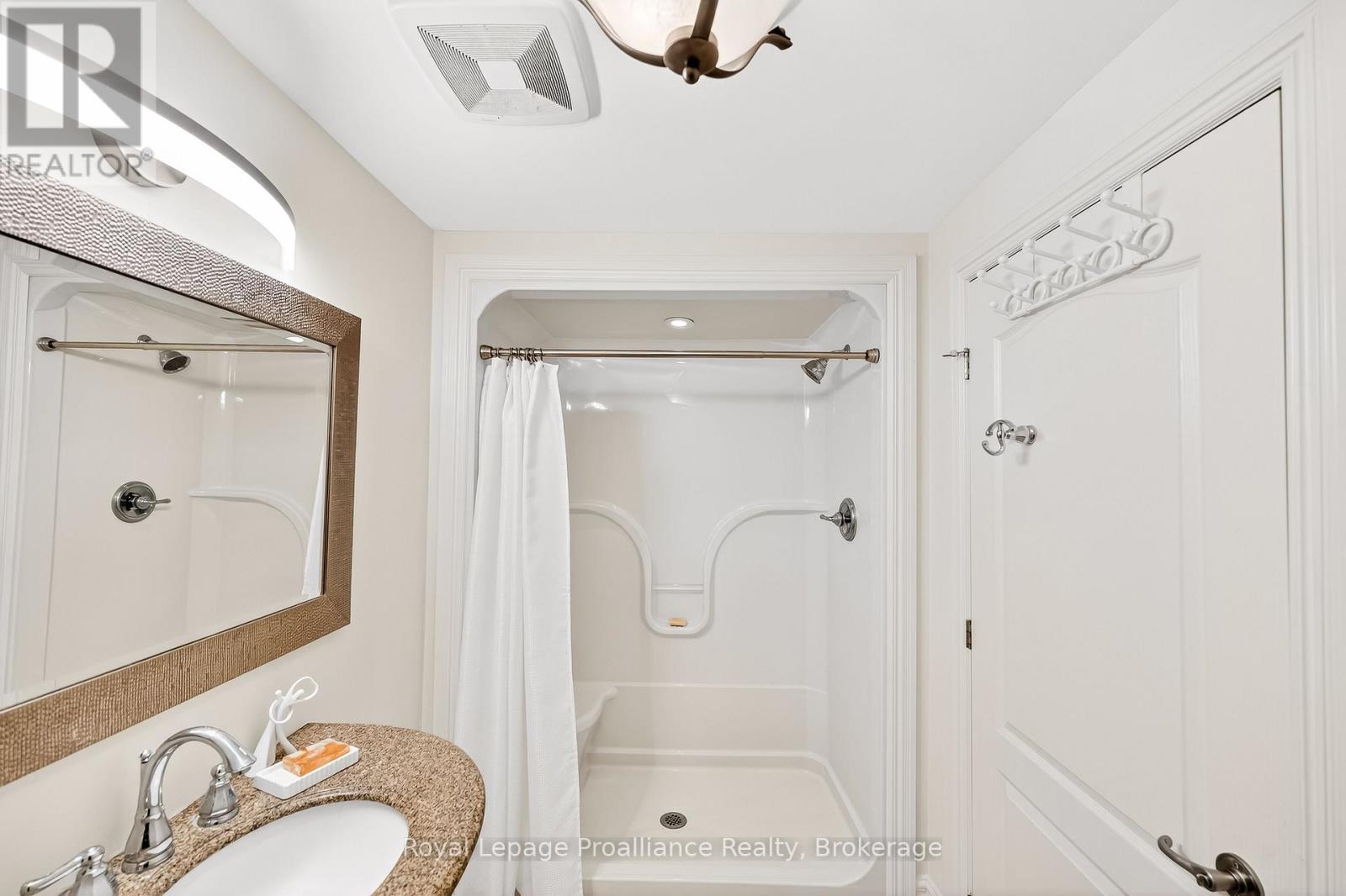 439 OAK LAKE ROAD - Image 38