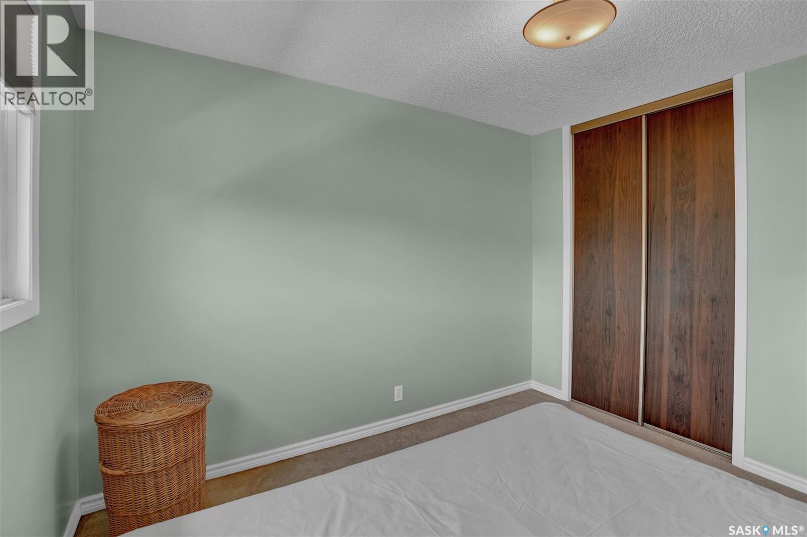 #264 Plainsview DRIVE - 27