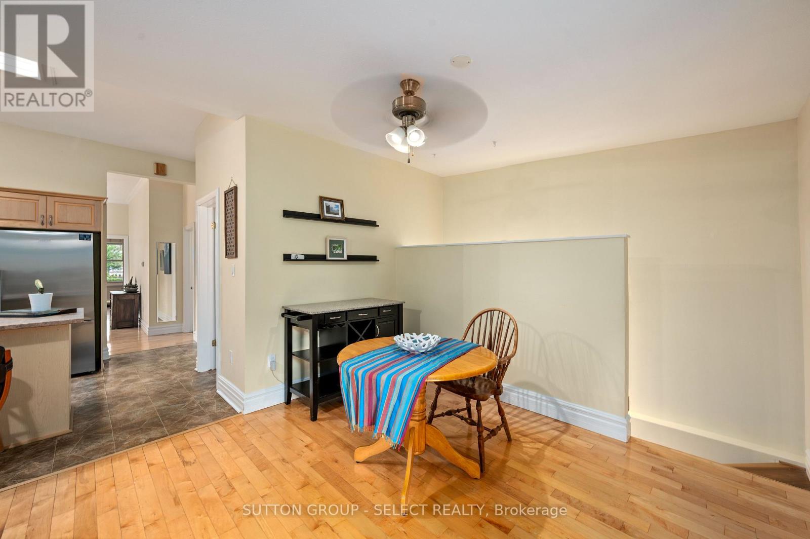 797 COLBORNE STREET - 17