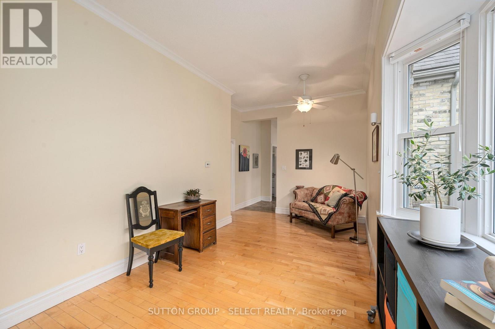 797 COLBORNE STREET - 6