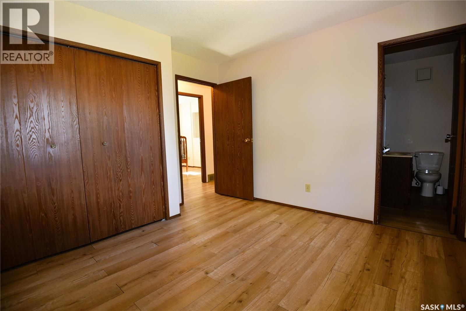 309 Watson CRESCENT - 18