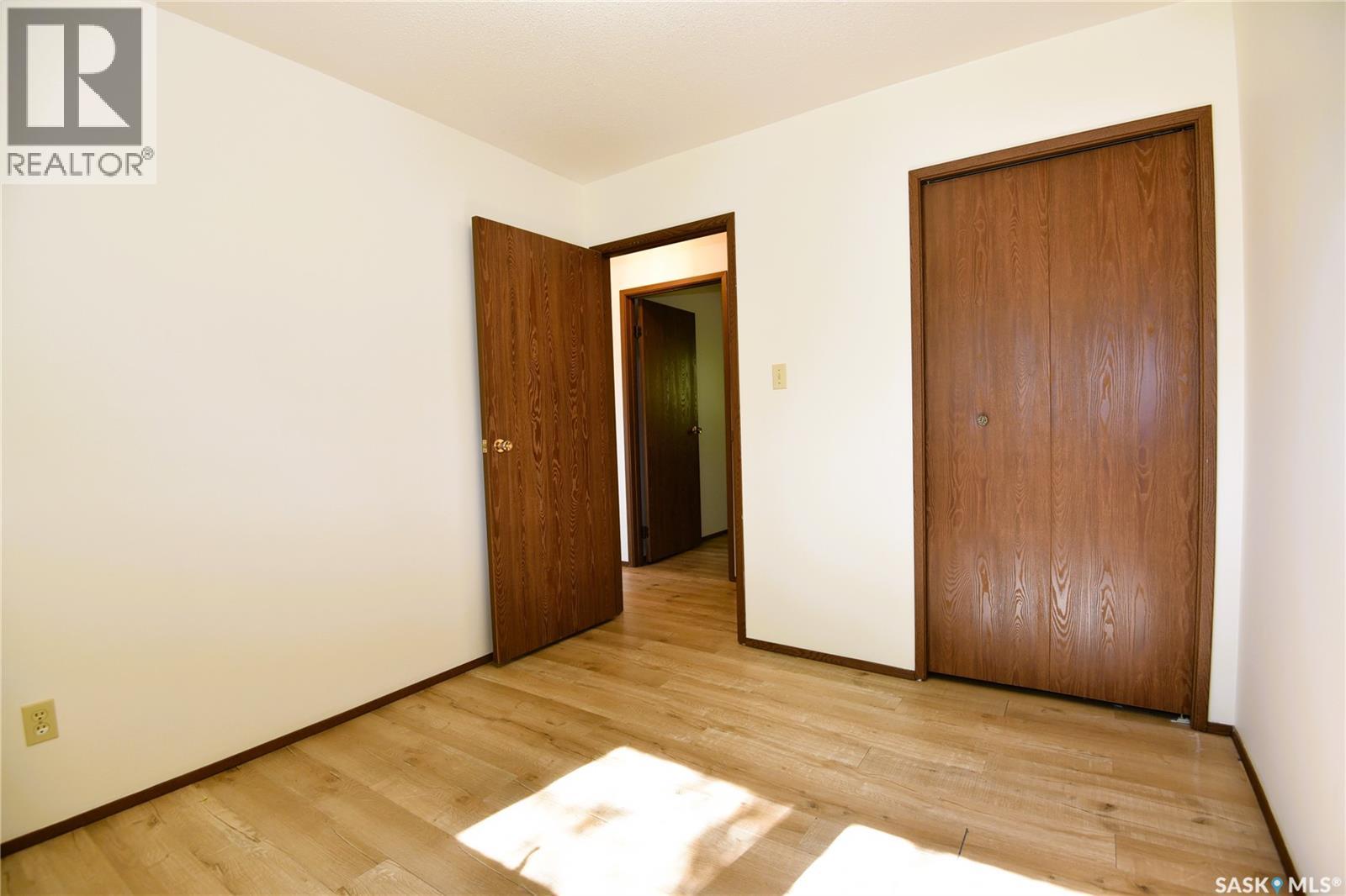 309 Watson CRESCENT - 21