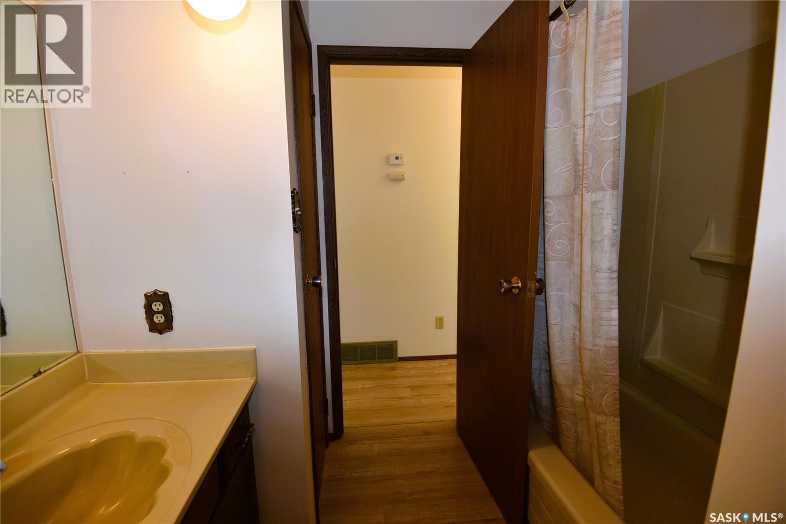 309 Watson CRESCENT - Image 22