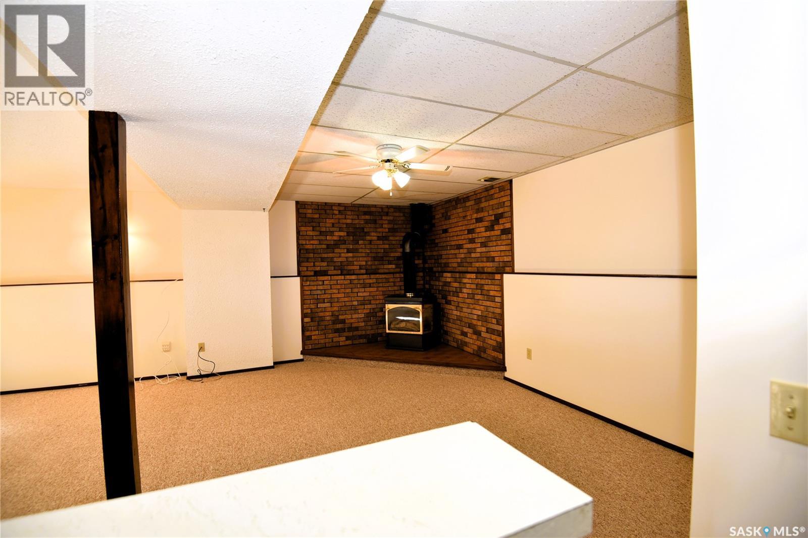 309 Watson CRESCENT - 28
