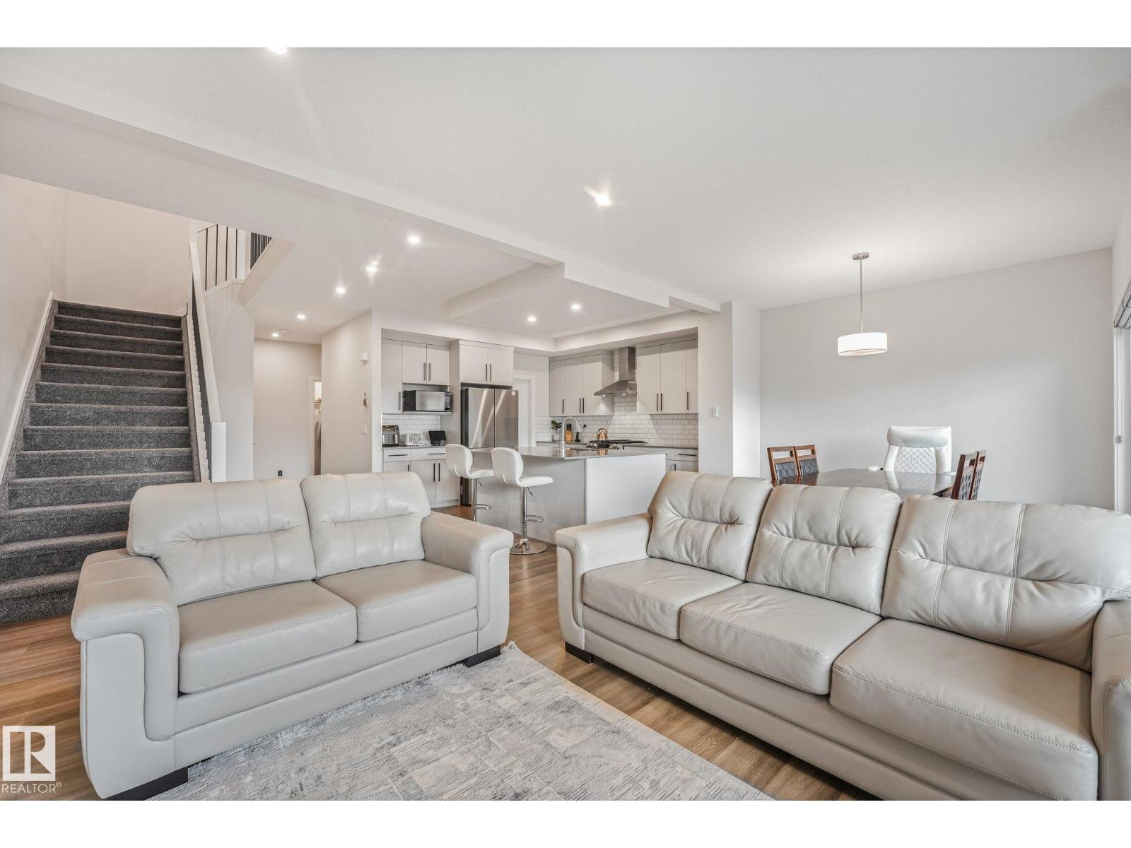 3423 KULAY GR SW - 28