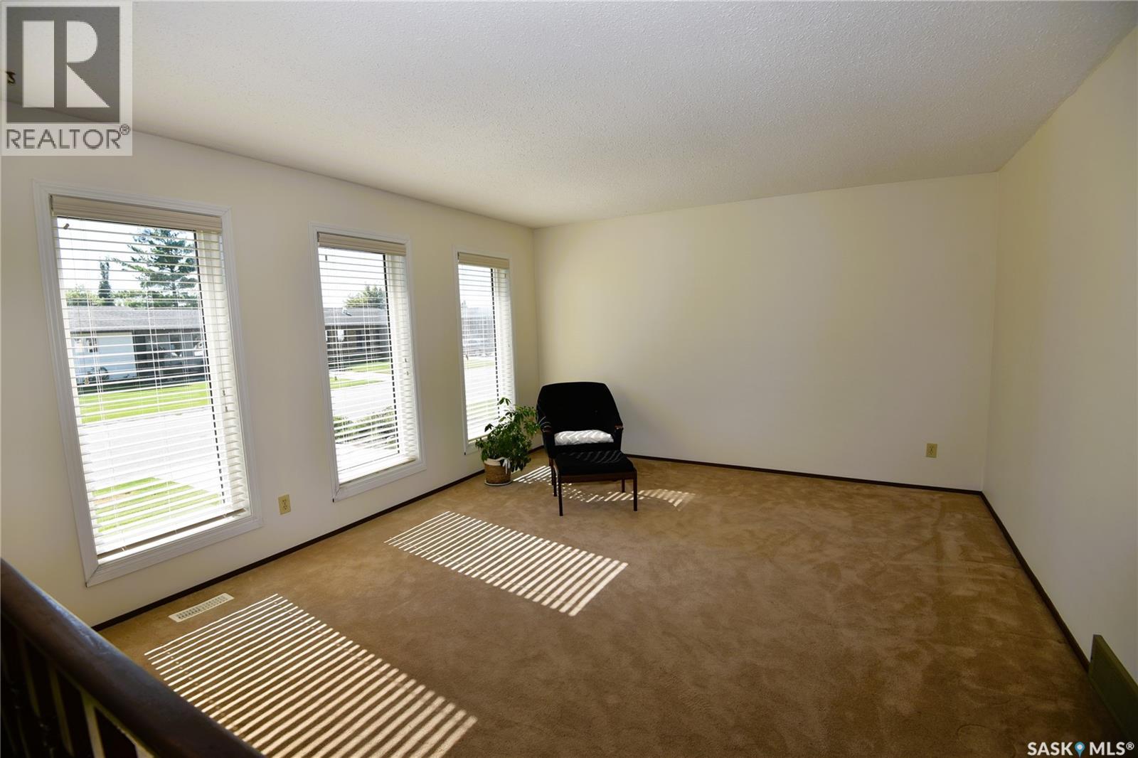 309 Watson CRESCENT - Image 5