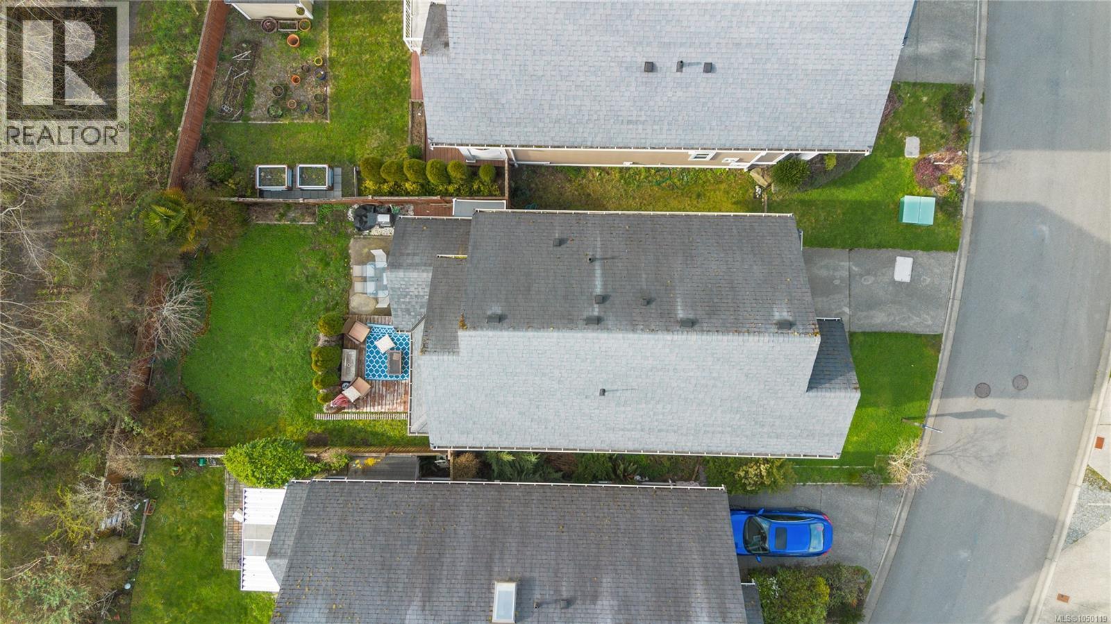 #106 2260 Maple Ave N - 3