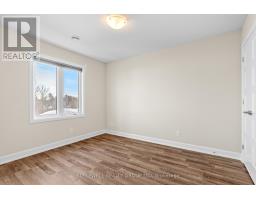 204 - 377 Solstice Crescent, Russell, ON K0A1W1 Photo 12