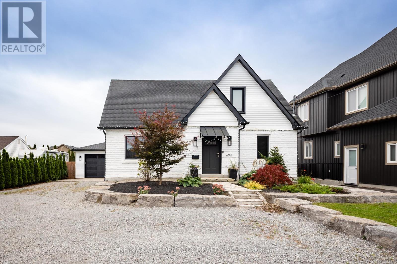 Photo of 695 Quaker Road