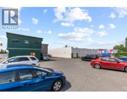 213-219 Rutland Road N, Kelowna, BC V1X3B1 Photo 6