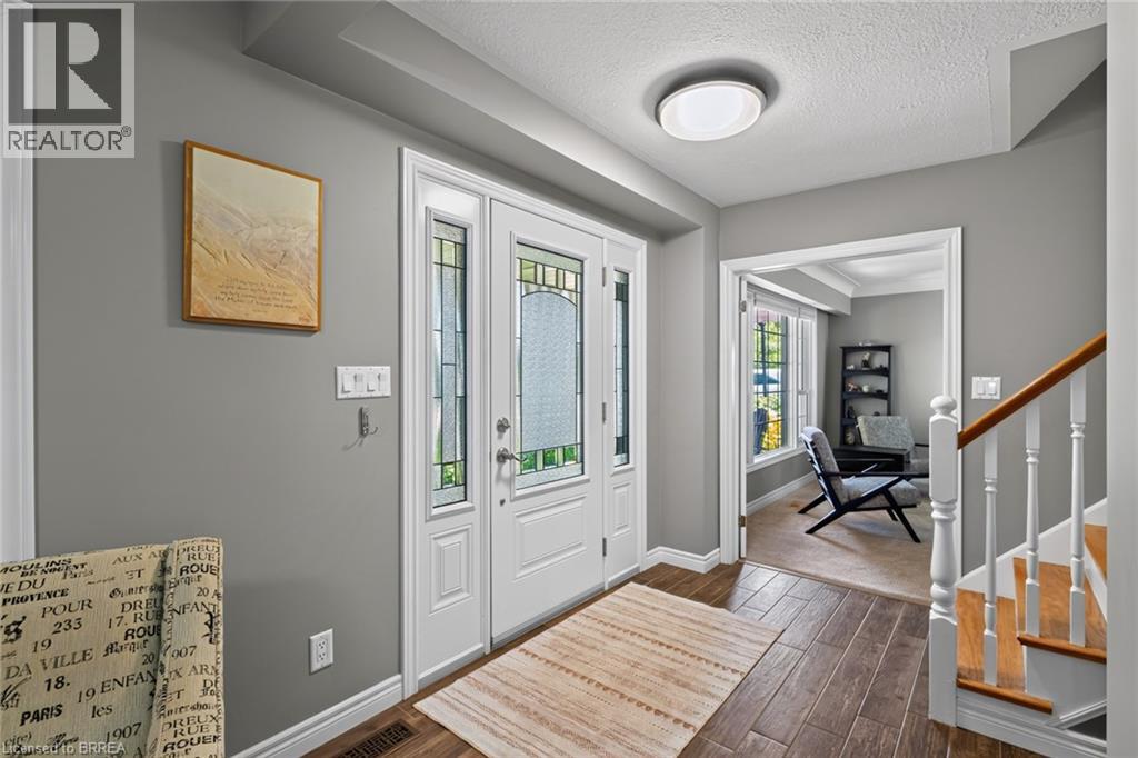 42 ROBINSON Avenue - Image 5