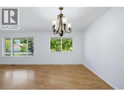 Dining nook - 5080 70 Avenue Ne, Salmon Arm, BC V0E1K0 Photo 10