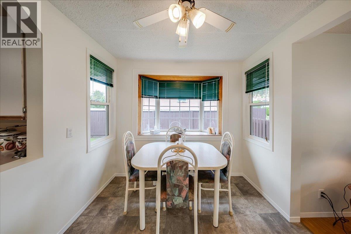 2038 Sixth Avenue - Image 7