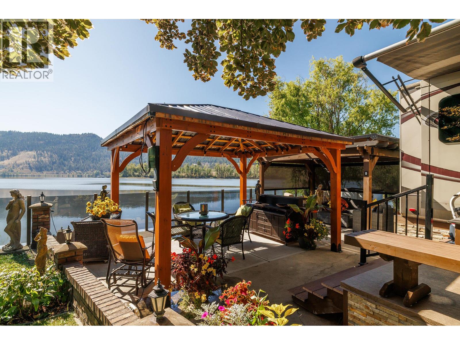  415 Commonwealth Road, Kelowna