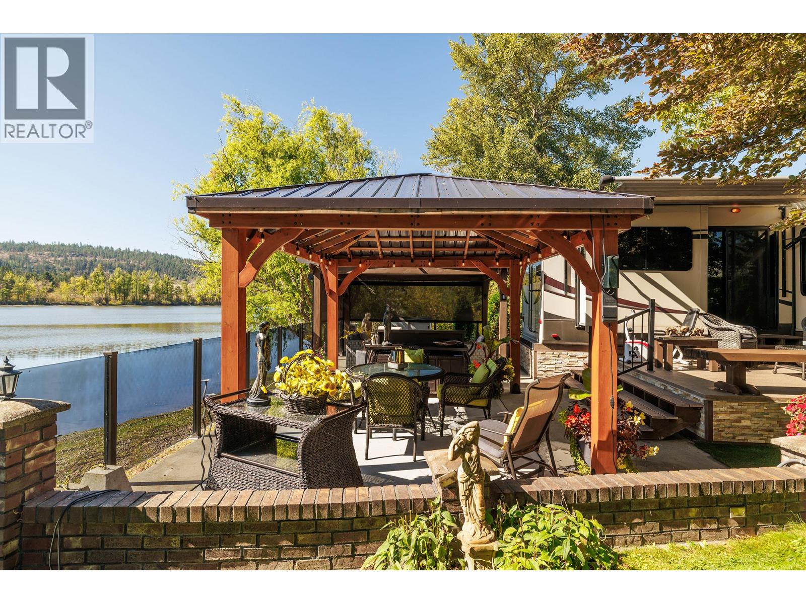  415 Commonwealth Road, Kelowna
