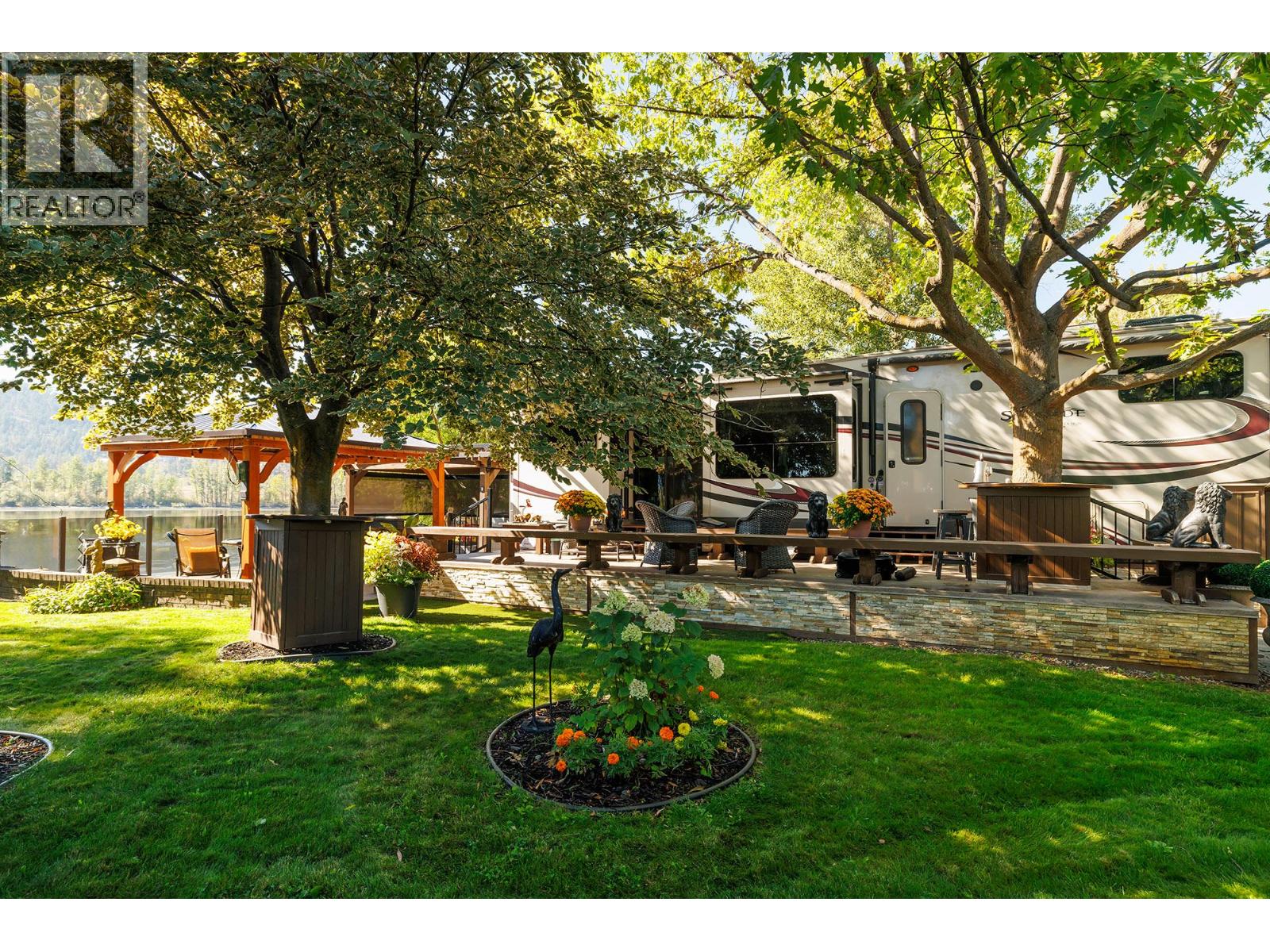  415 Commonwealth Road, Kelowna