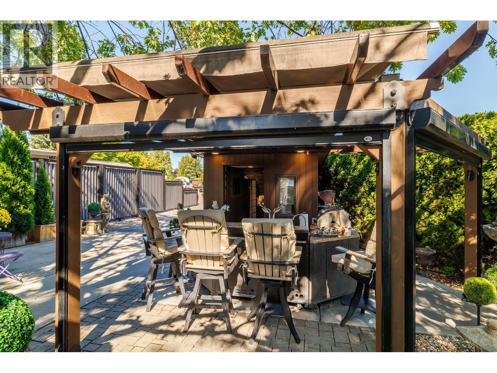  415 Commonwealth Road, Kelowna
