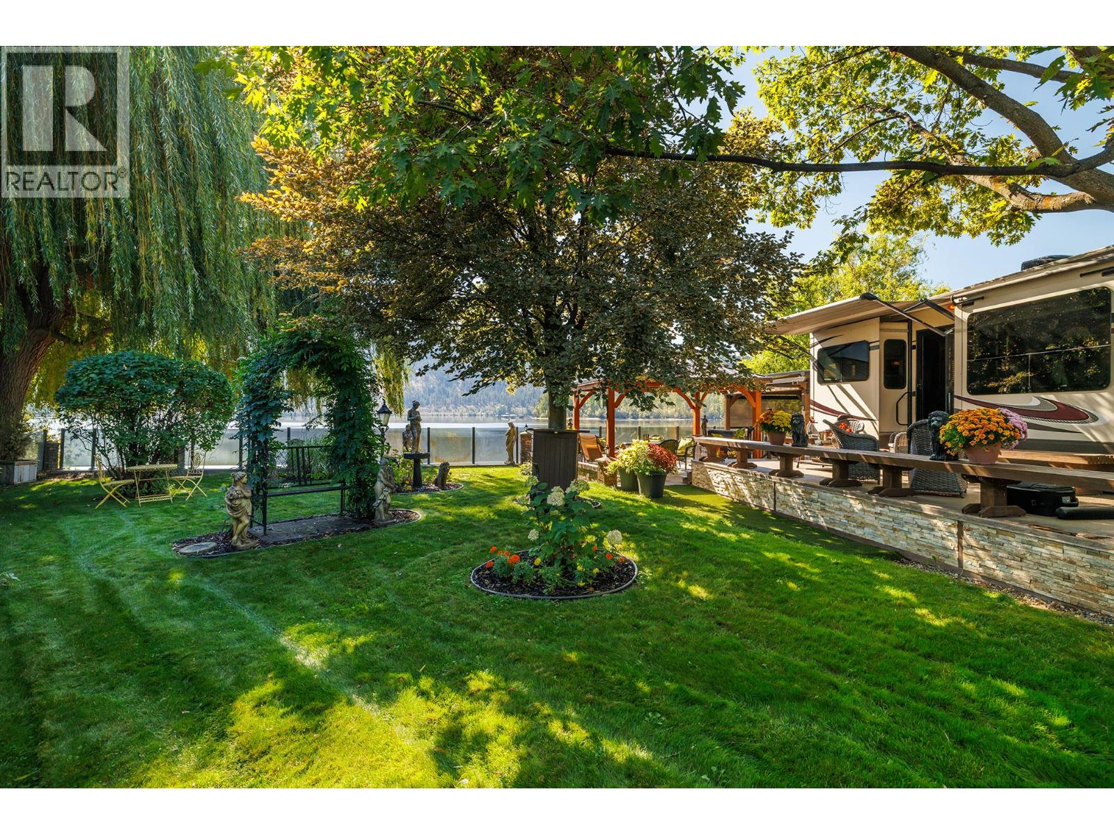  415 Commonwealth Road, Kelowna