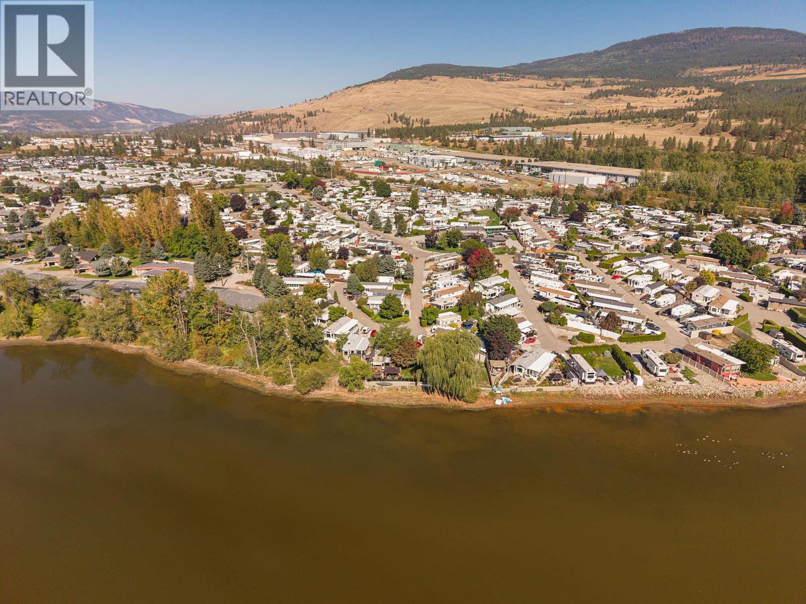  415 Commonwealth Road, Kelowna
