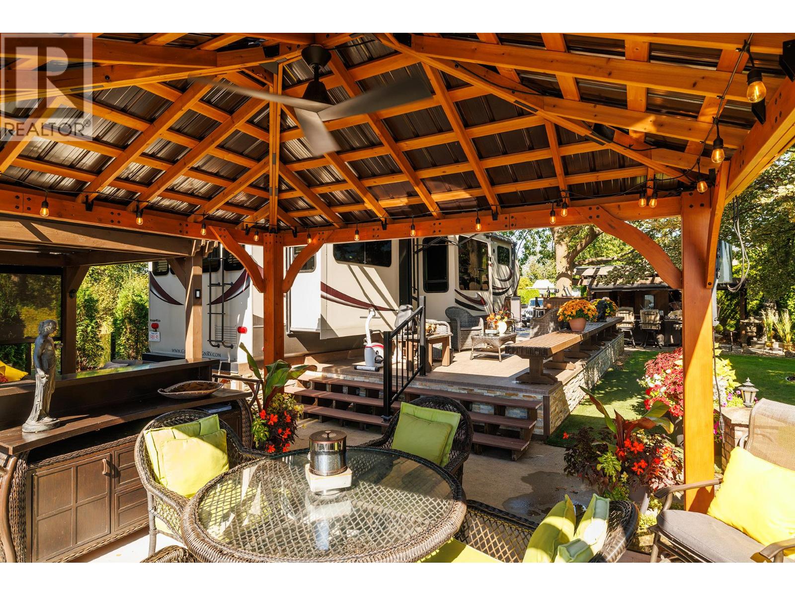  415 Commonwealth Road, Kelowna
