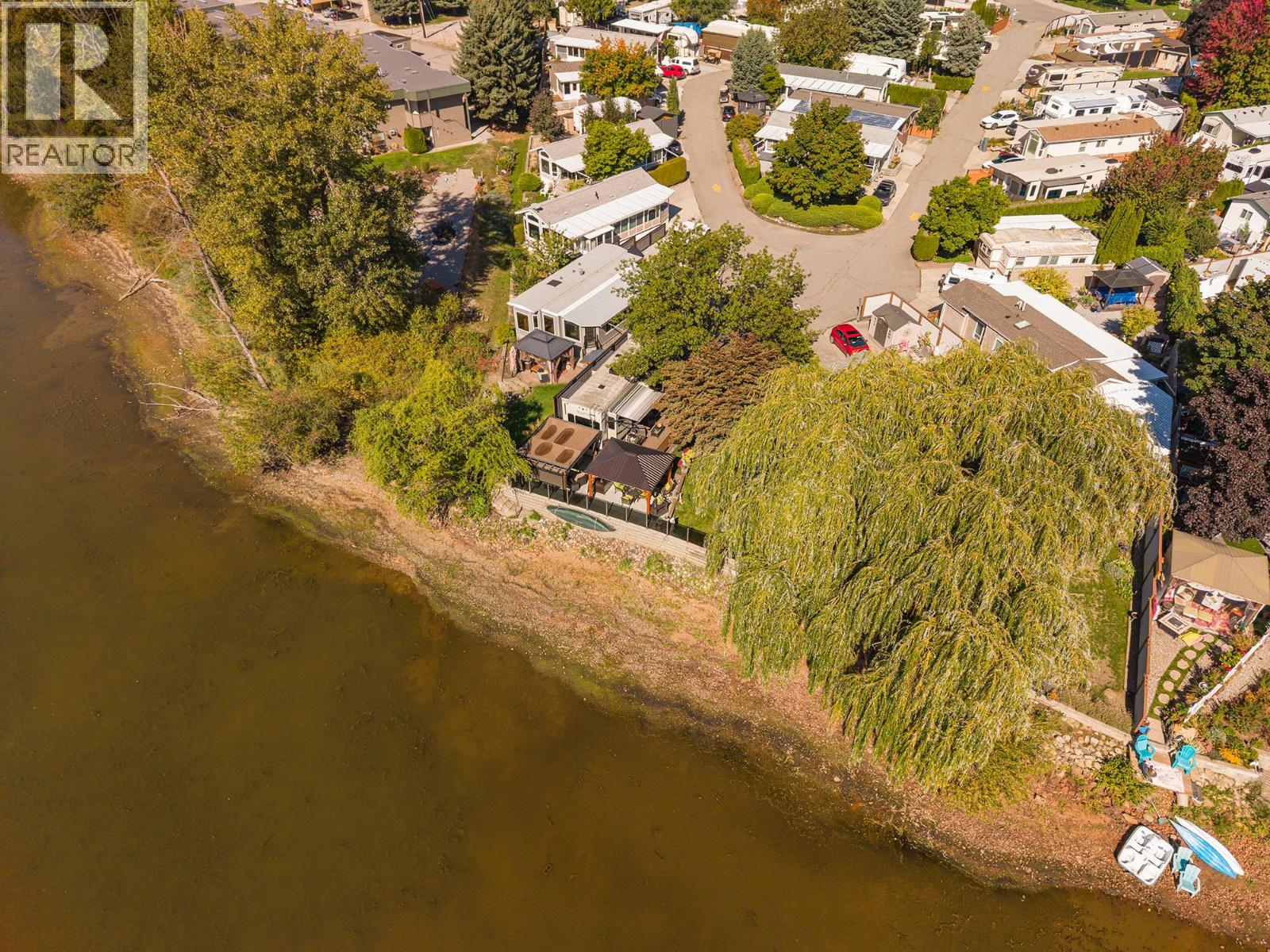  415 Commonwealth Road, Kelowna