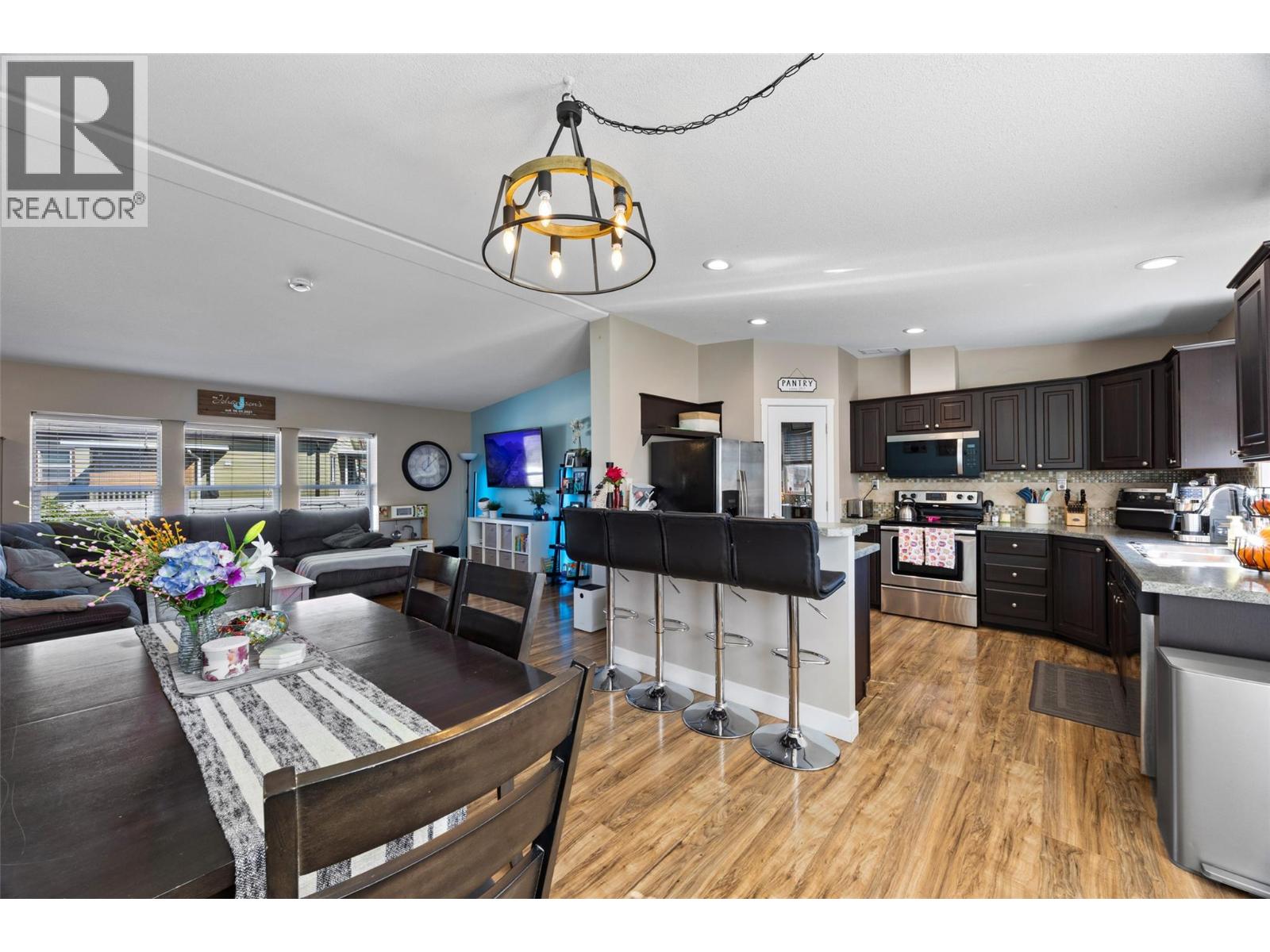 #73 1030 RICARDO Road - 8