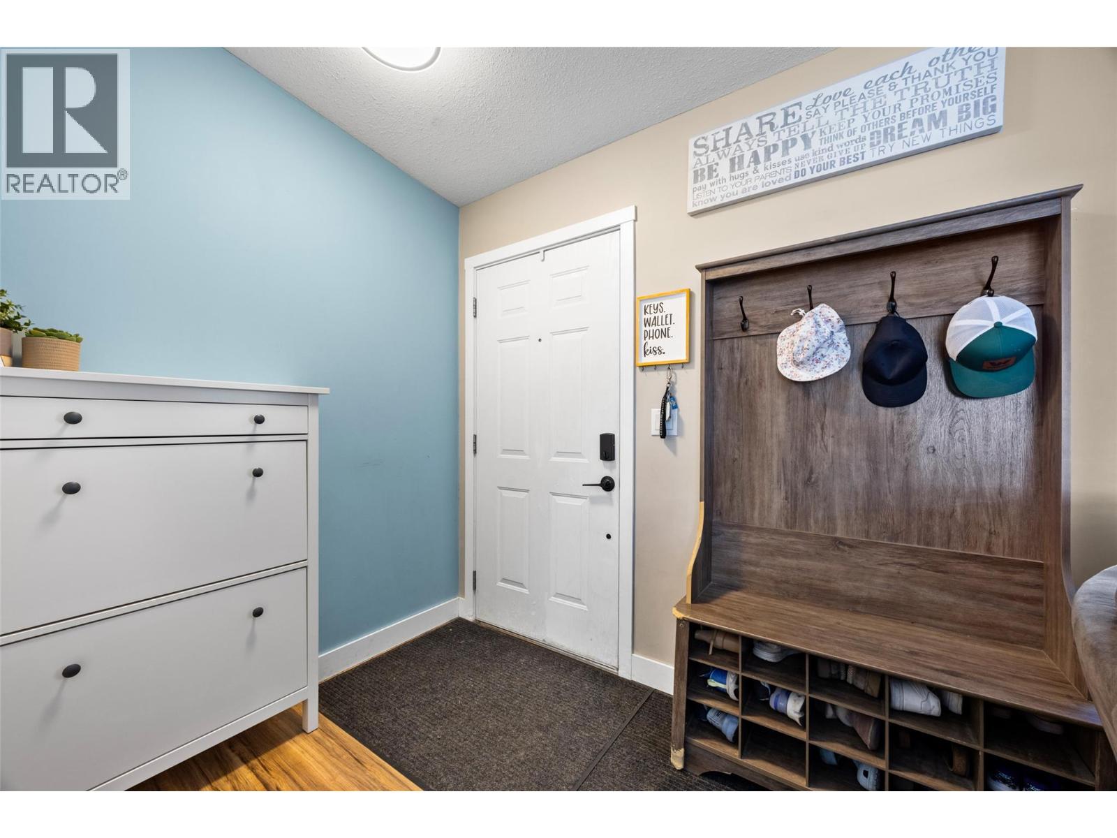 #73 1030 RICARDO Road - Image 4