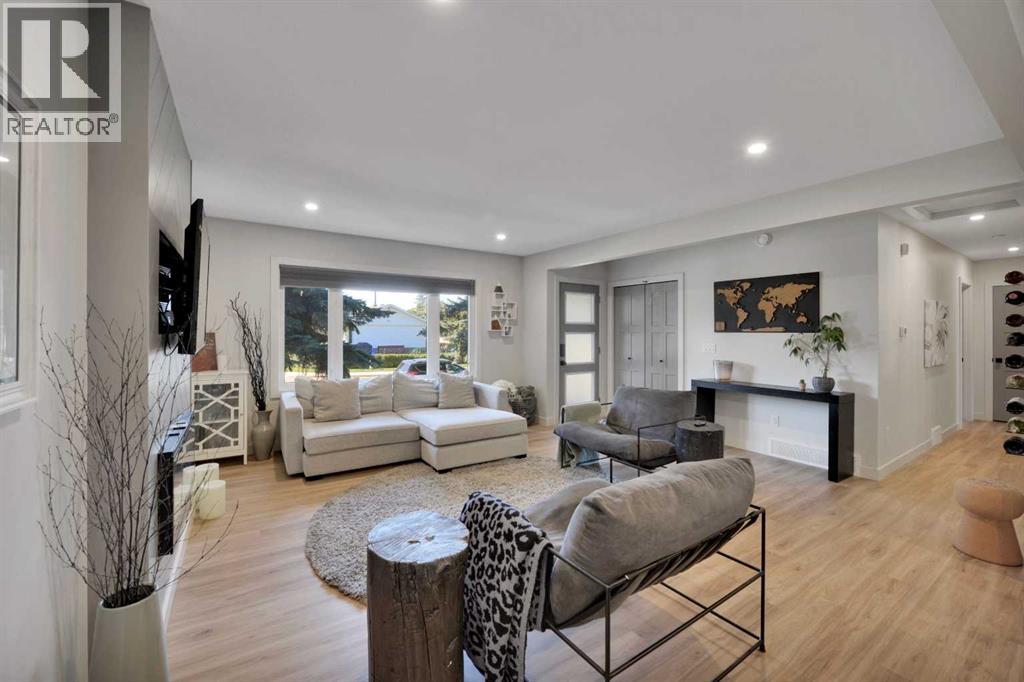 3321 44A Avenue, Red Deer