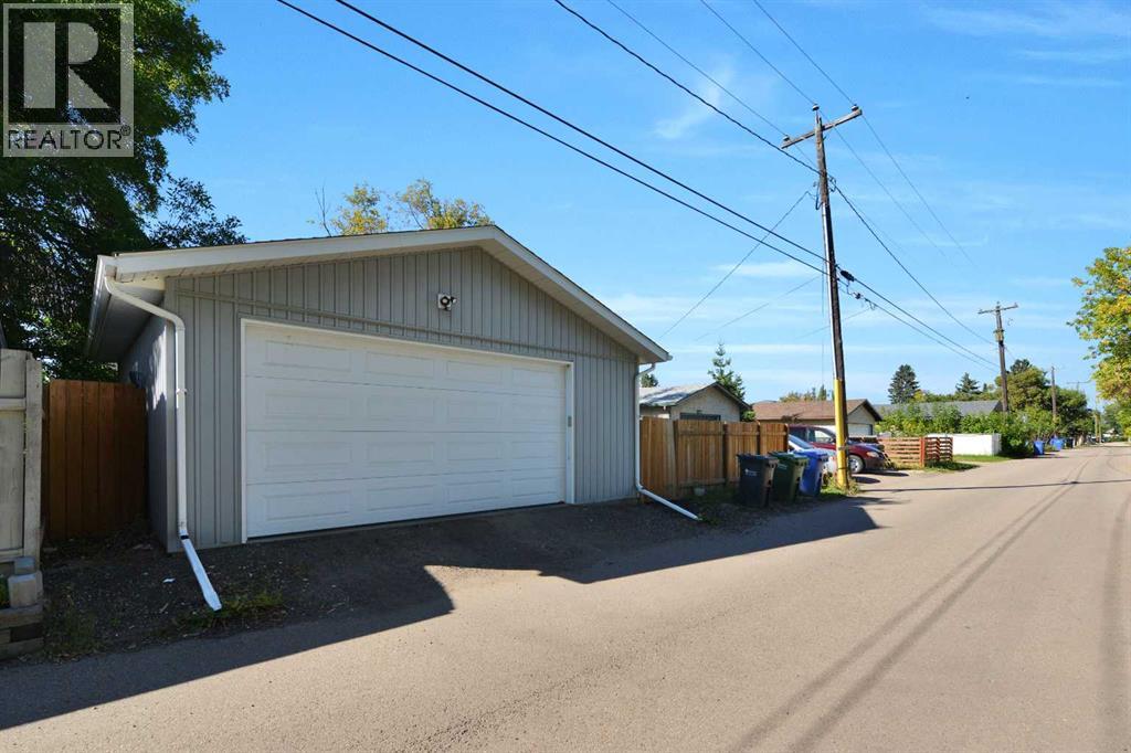 3321 44A Avenue, Red Deer