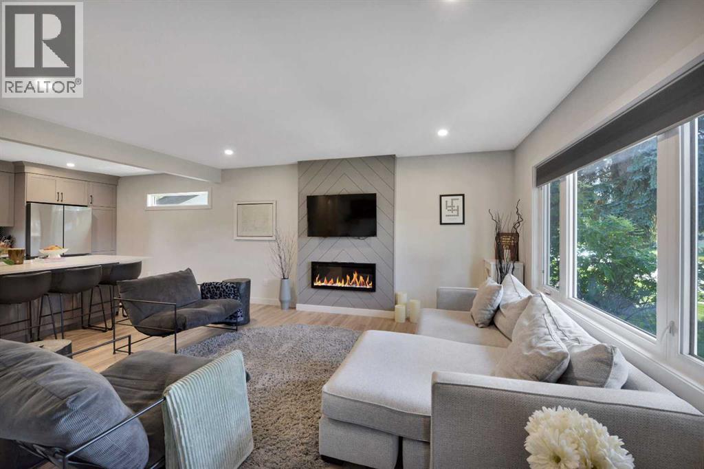 3321 44A Avenue, Red Deer