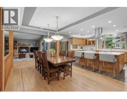 Foyer - 2918 Lathom Crescent Sw, Calgary, AB T3E5W7 Photo 6