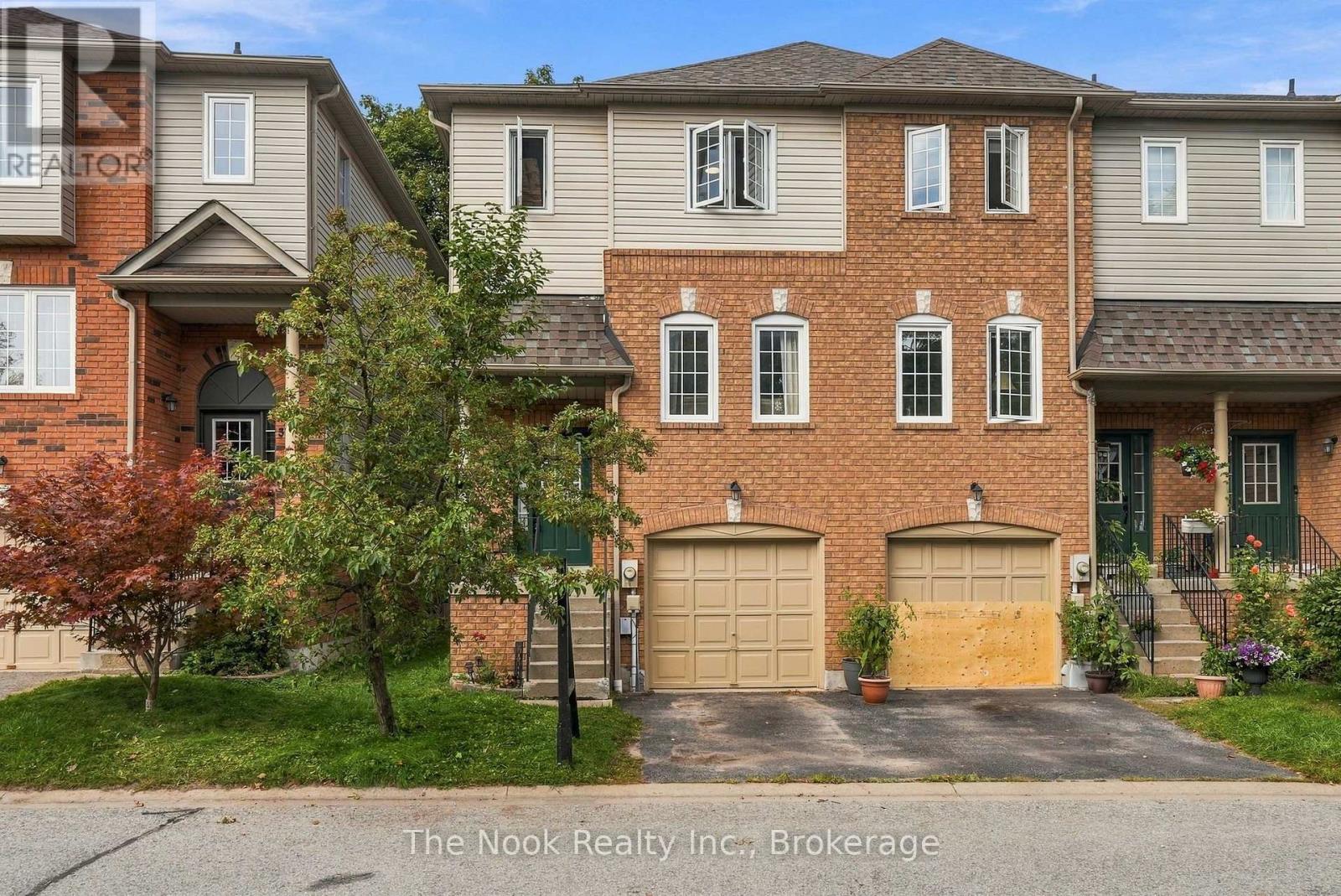 33 ASPEN PARK WAY