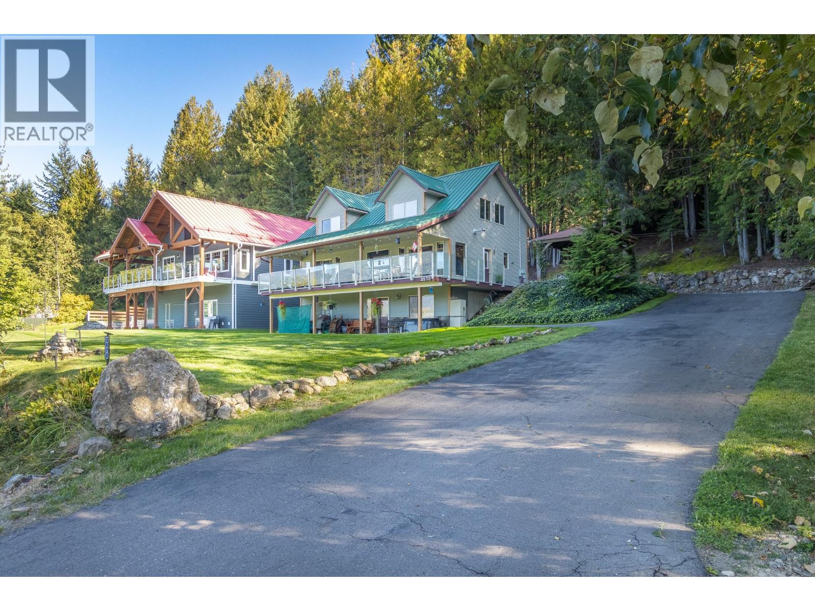  3572 Eagle Bay Road, Eagle Bay