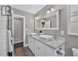 1957 Delaney Drive, Mississauga, ON L5J3L3 Photo 14