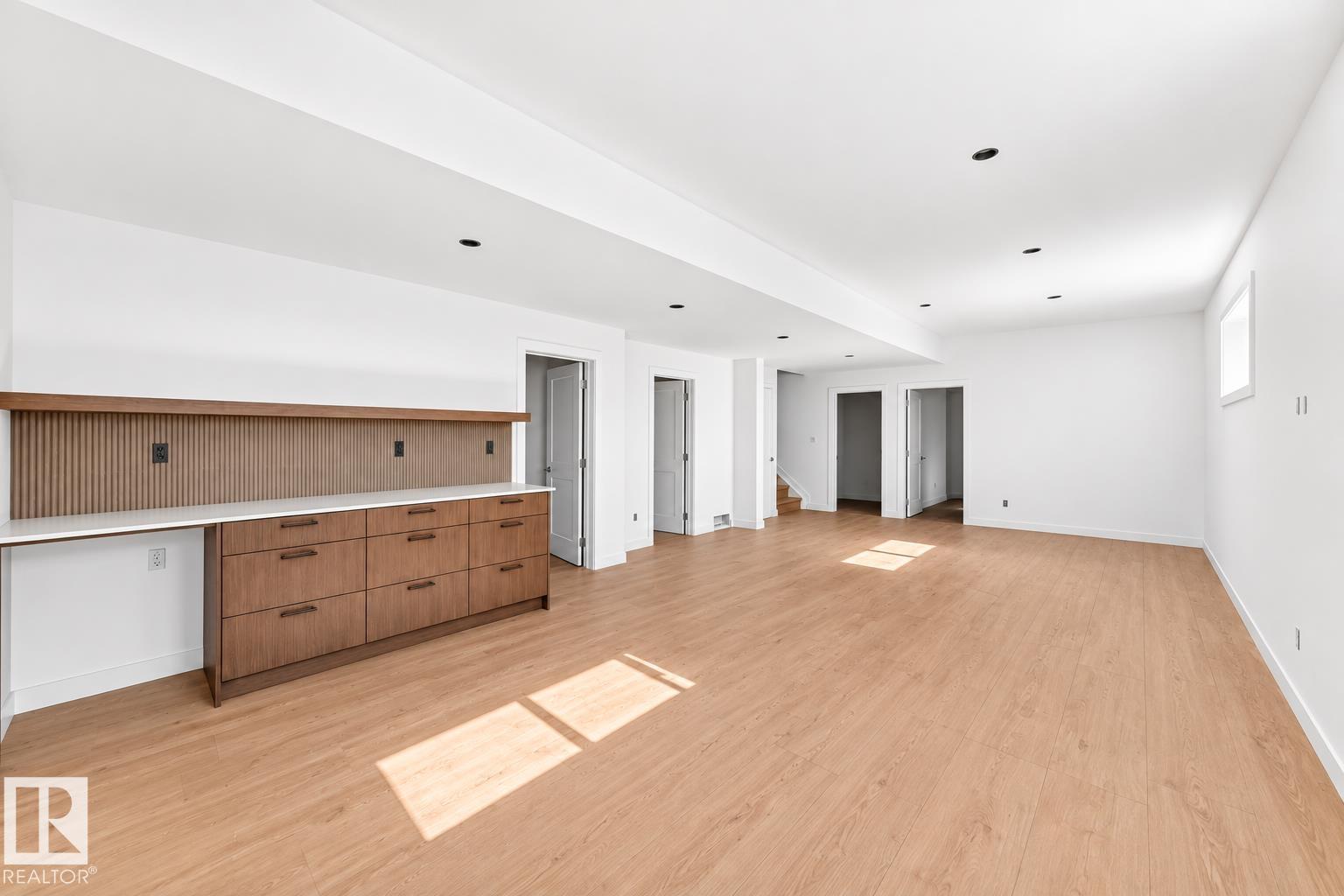 7138 119 ST NW - Image 11