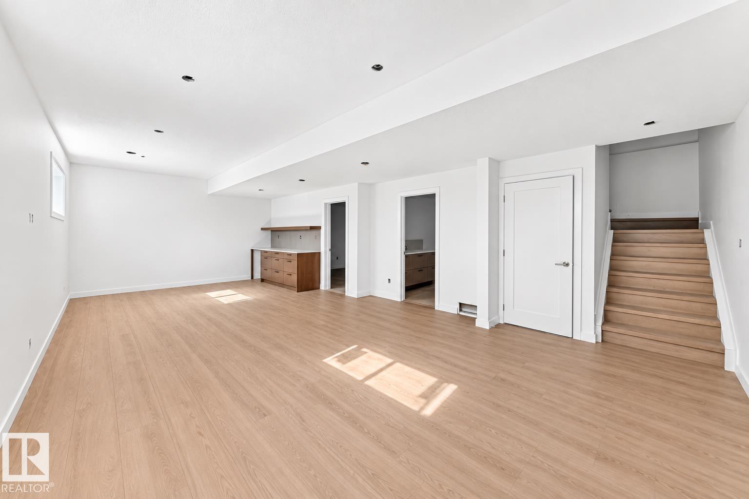 7138 119 ST NW - Image 12