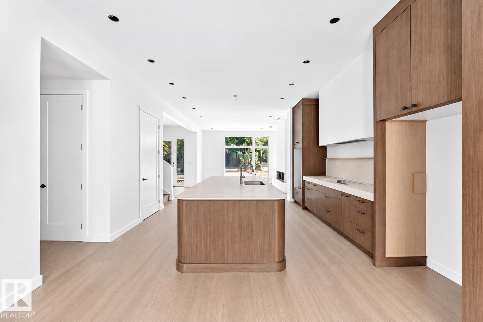 7138 119 ST NW - Image 4