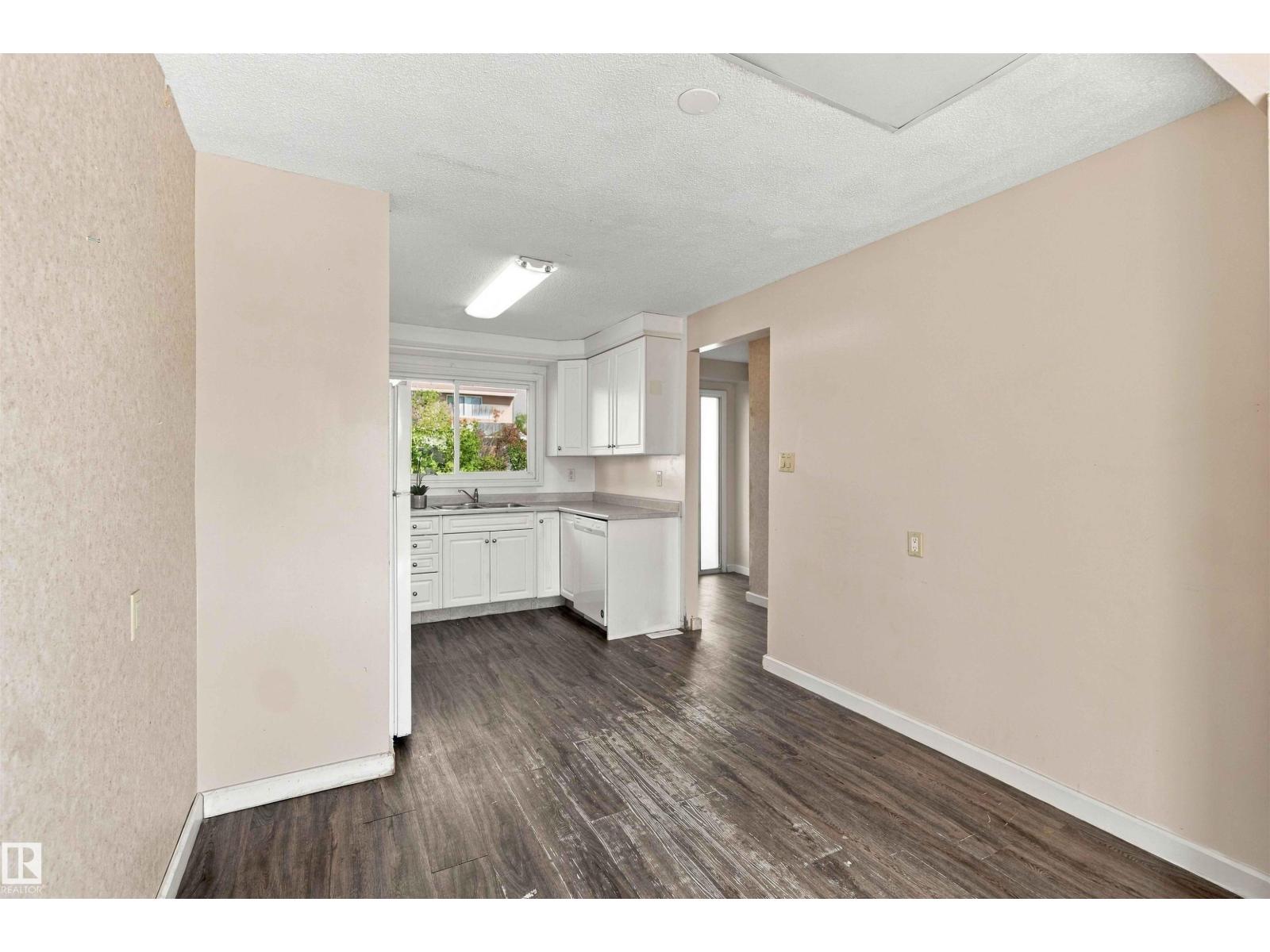 17351 85 AV NW - 16