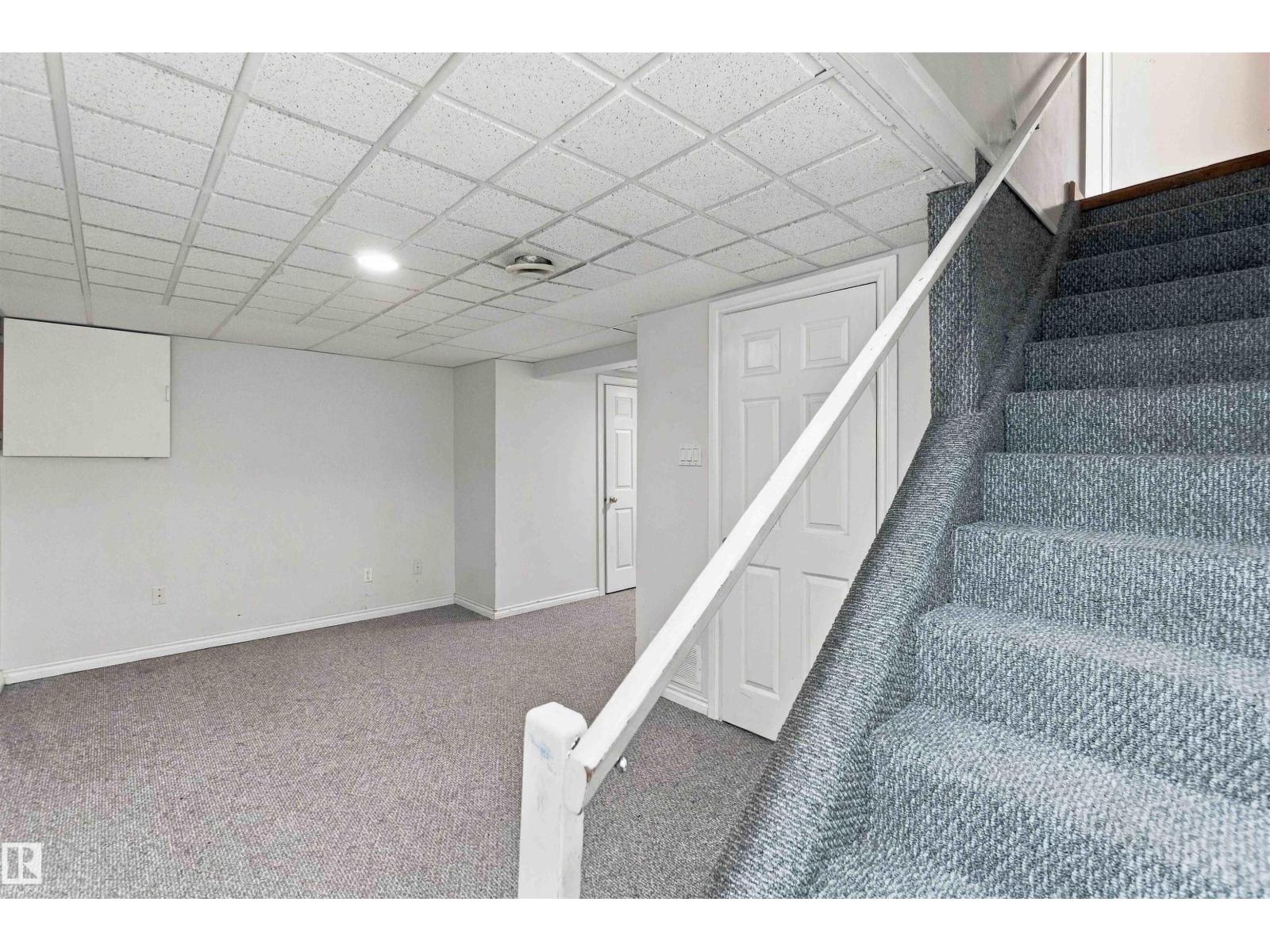 17351 85 AV NW - 41