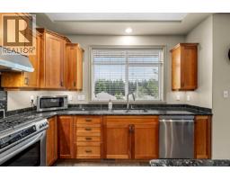 570 Spitfire Dr, Comox, BC V9M0A1 Photo 17