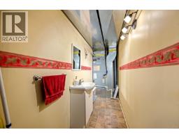 570 Spitfire Dr, Comox, BC V9M0A1 Photo 36