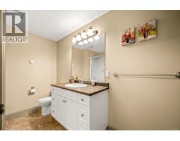 570 Spitfire Dr, Comox, BC V9M0A1 Photo 44