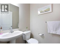 4pc Bathroom - 834 Nolan Hill Boulevard Nw, Calgary, AB T3R0W1 Photo 14