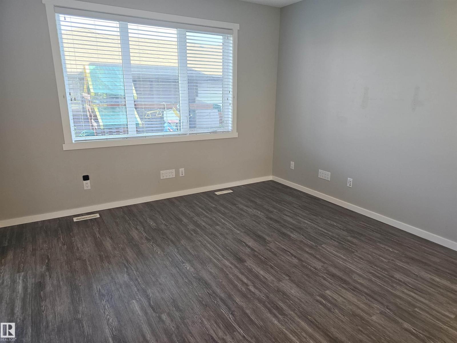 1908 25 ST NW - 12