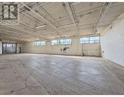 119a Toryork Drive, Toronto, ON M9L1X9 Photo 6