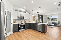 1327 Manitoba Avenue, Winnipeg, MB R2X0K8 Photo 8