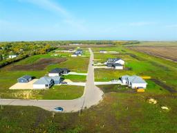 26 Brookfield Drive, St Francois Xavier, MB R4L1A2 Photo 7