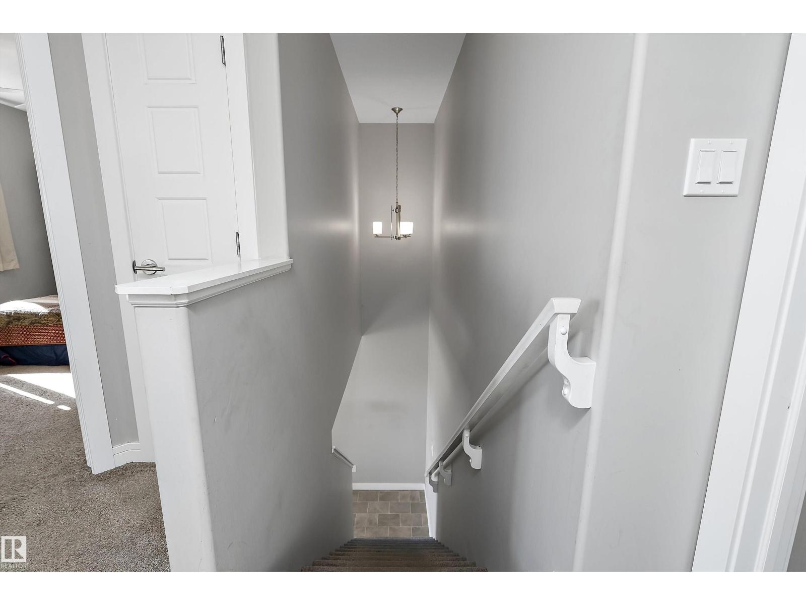 7 SANDALWOOD PL - Image 17