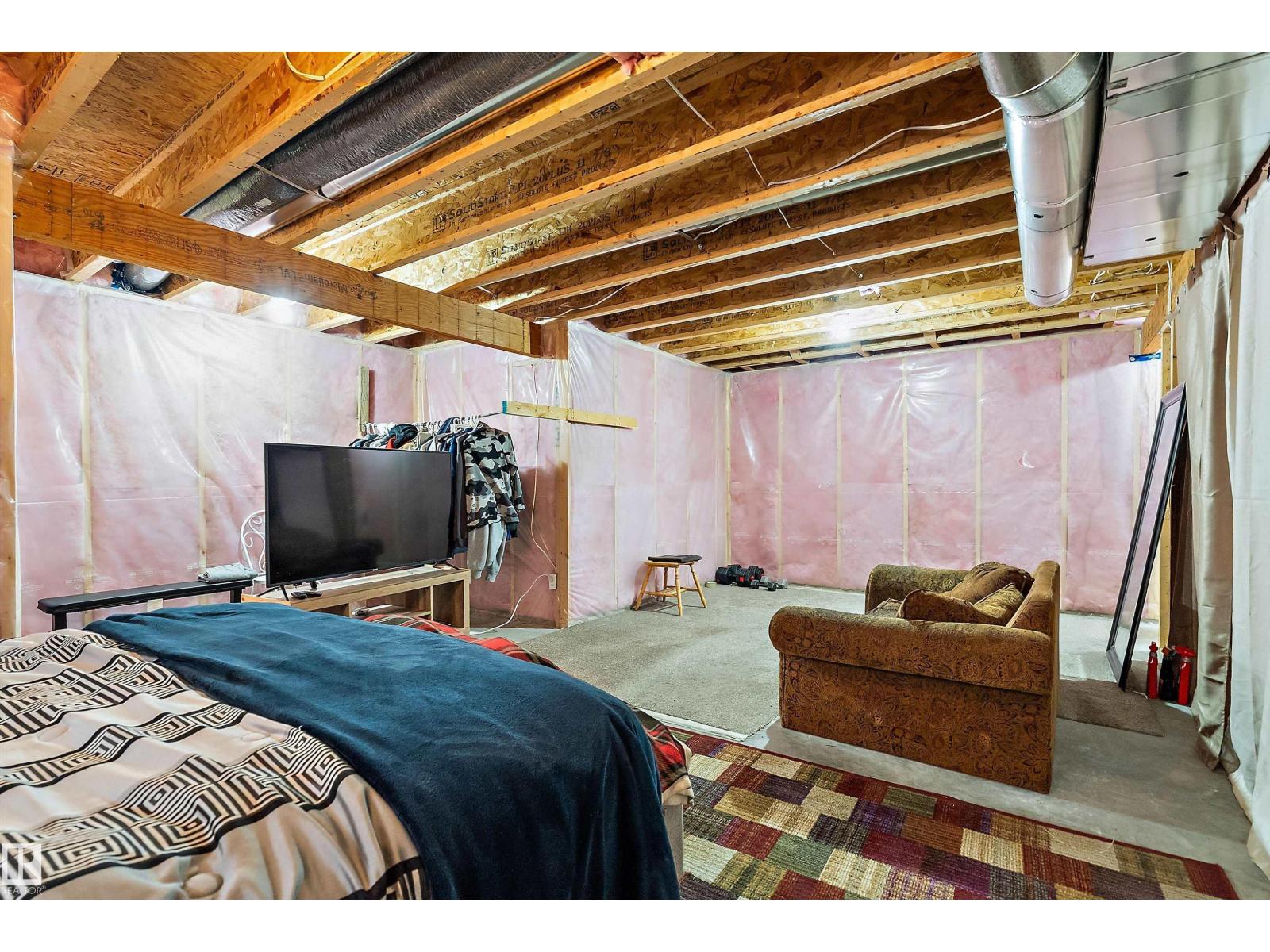 7 SANDALWOOD PL - Image 32